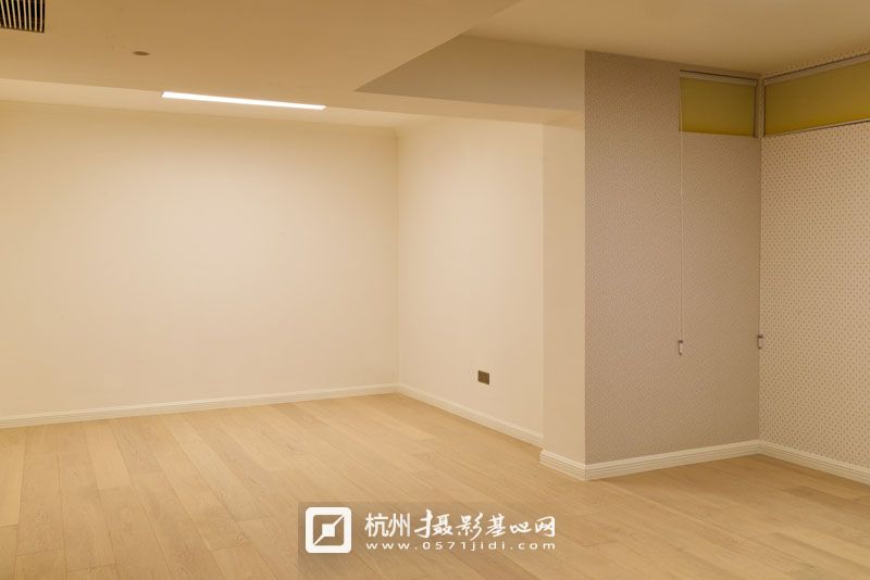 负一层白棚1.jpg